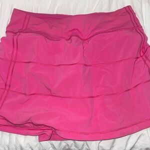 Lululemon skirt 
Size 4